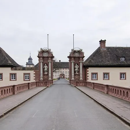 Haus Unterm Raeuschenberg *